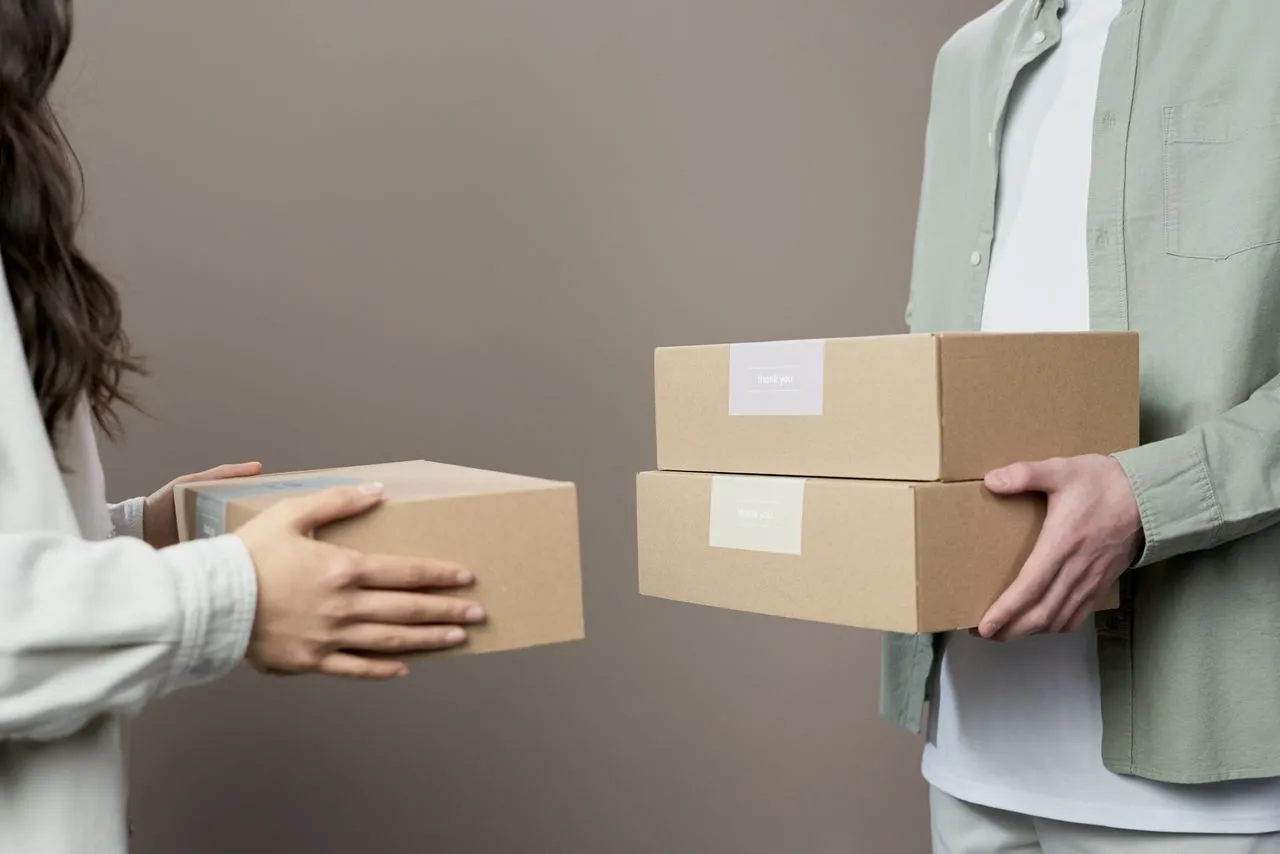 Paketversand: So versenden Sie Pakete schnell, sicher und günstig