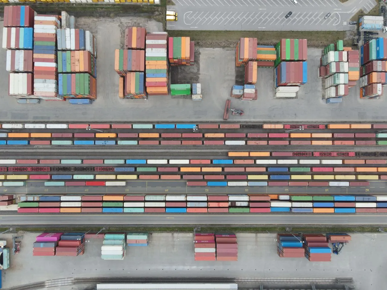 Von Dokumenten bis Paletten: Was ein Kurier Express transportieren kann